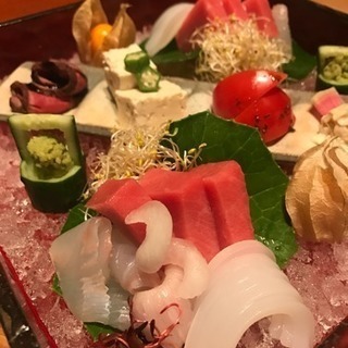 ホール、キッチン、アルバイトスタッフ大募集！！の画像
