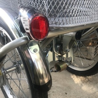 新品 電動アシスト三輪自転車！の画像