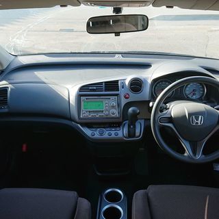 ホンダ　ストリームの画像