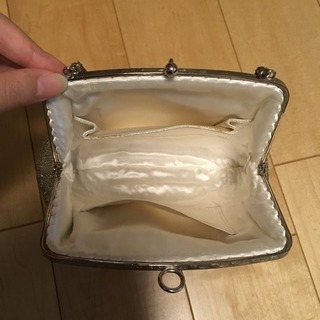 ビーズ フォーマルバッグの画像