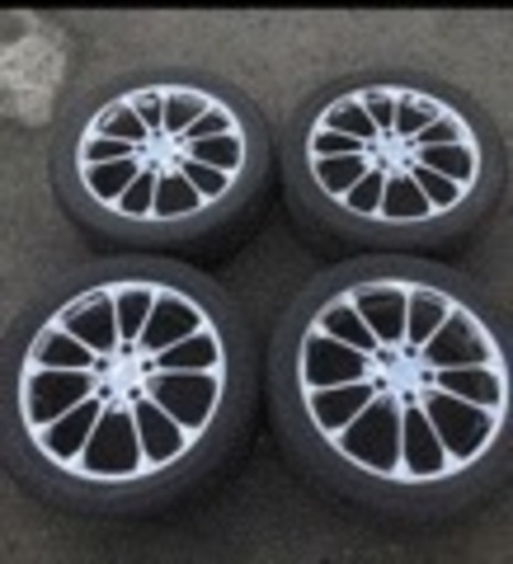 夏タイヤ、スタッドレスタイヤ