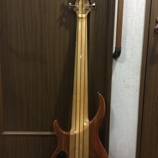 tanatos 7弦ベース ライブでかなり目立ちます！の画像