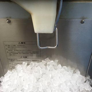サンヨー 製氷機 チップアイスディスペンサー SIM-CD105 の画像