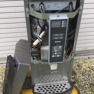 サンヨー 製氷機 チップアイスディスペンサー SIM-CD105 の画像