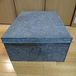 ブリキ衣装ケース DIY 植栽など
