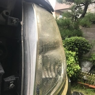 ヘッドライト黄ばみを綺麗に