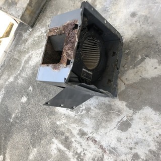 丁寧に作業