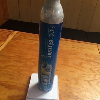 ソーダストリームガスカートリッジほぼ満タン