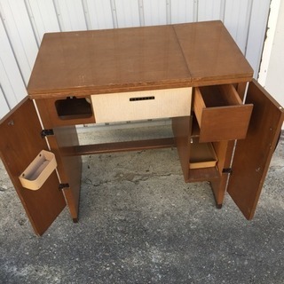 【ブラザー】BROTHER　工業ミシン　台　アンティーク　レトロの画像