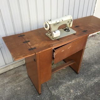【ブラザー】BROTHER　工業ミシン　台　アンティーク　レトロの画像
