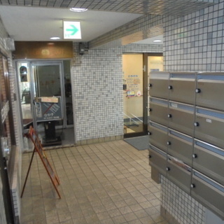 室内スケルトン物件☆祖師谷シティハウス店舗・事務所募集中です☆ジモティだけの特別な募集要項です、詳細は下記をご覧ください！！ − 東京都