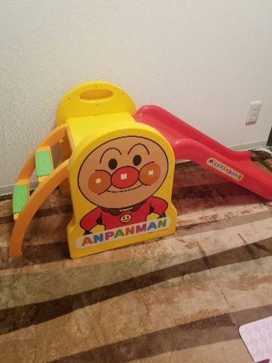 アンパンマン滑り台