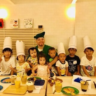  外国人シェフと英語で親子クッキング体験 (フレンチ風クレープ作り)