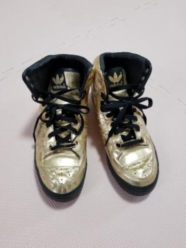 【取引中】アディダス×ジェレミースコット　金色