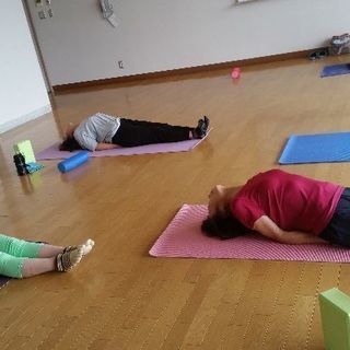 ヨガ教室　ヨガサークル
