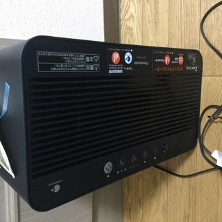 暖房 握力があまりない私でも持ち運び簡単！ パナソニック セラミックファンヒーター ナノイー 在宅ワークの足元、トイレや脱衣所で。2017年17280円のもの。の画像