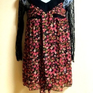 新品未使用品 ワンピースの画像