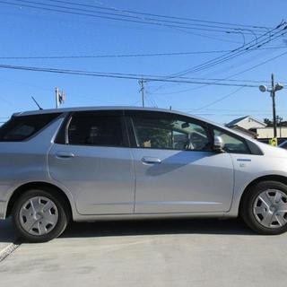 ホンダ フィットシャトルハイブリッド 　ＨＶ－Ｃ　ナビ　１年保証付　カーローン：リース支援対象車の画像