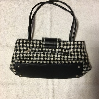 チェック柄バッグの画像