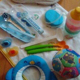 ベビー用品　乳幼児用鼻汁吸引器・離乳食用調理器具など