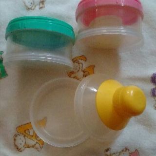 ベビー用品　乳幼児用鼻汁吸引器・離乳食用調理器具などの画像