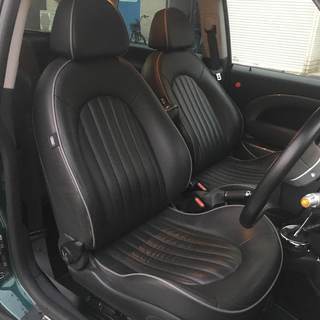 ＢＭＷミニクーパー パークレーン　全込み52万！！　車検31年11月　黒革シート　社外ナビ＆連動ＥＴＣ　専用16インチアルミの画像