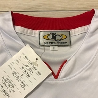 新品 未使用 オンザコート ロンt S 白x赤 長袖シャツ バスケ OTCの画像