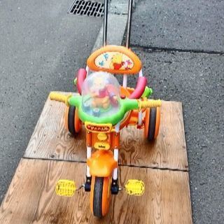 Poohさんの三輪車（音楽付き）