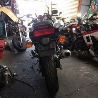 Kawasaki GPZ600Rの画像