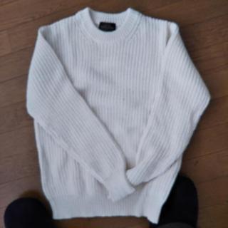 ユナイテッドアローズの厚手ニットです。
