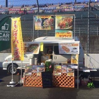 【特価】キッチンカー仕様グランドハイエース！すぐ営業可能‼【優良品】の画像