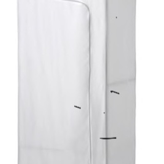 IKEAワードローブラックの画像