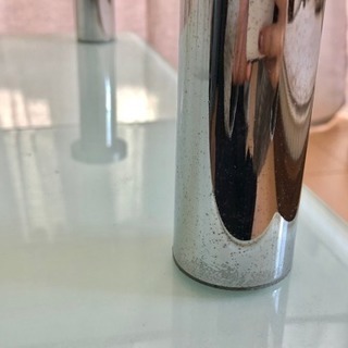 ガラスのセンターテーブルの画像