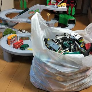 ミニカーなどおもちゃの画像