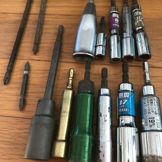 充電インパクトドライバーの画像