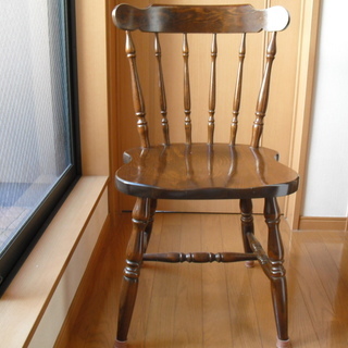 キツツキマーク　ダイニングチェアの画像