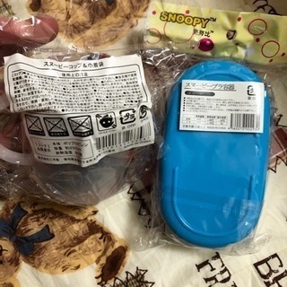 スヌーピー プラ容器  コップ＆巾着袋セット！の画像