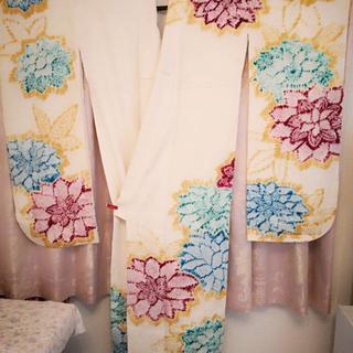 振袖☆総絞り　ベージュ　花文様