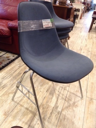 ハーマンミラー イームズ サイドシェルチェア スタッキングベース 1脚