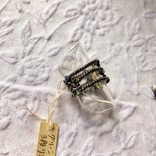 ハンドメイドリング指輪☆スワロフスキー3連☆グリーン緑の画像