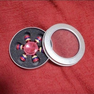 美品☆　ケース付き　ハンドスピナーの画像