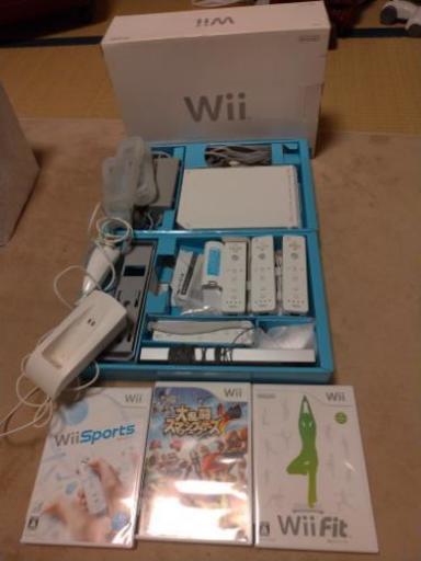 wiiとソフト3つ