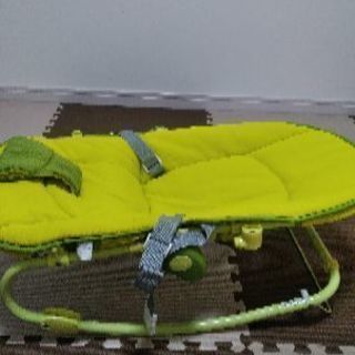 テーブル付きバウンサーの画像