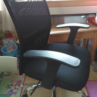 デスク、チェアのセットの画像