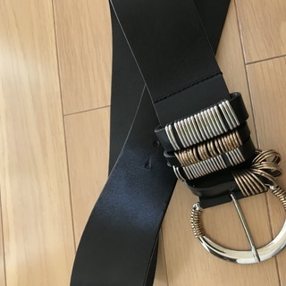 イタリヤ製　GENUINE LEATHERベルトの画像