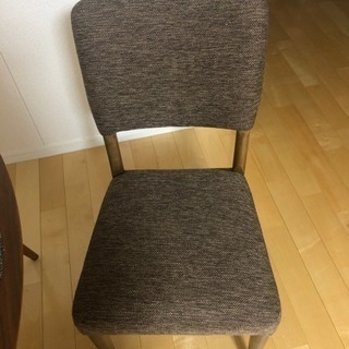 ダイニングチェア2脚(テーブルは必要であれば差し上げます！)の画像