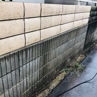 年末に向けて大掃除しませんか？お庭のブロック塀のカビ、玄関のタイルの黒ずみ、草むしりなど - 前橋市