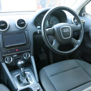 アウディA3スポーツバック　1.4TFSI　2011年モデル　程度極上　　アウディA3の画像