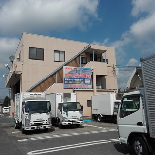 軽貨物～２ｔ車によるスポット便ドライバーの画像