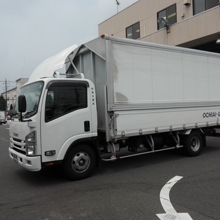 軽貨物～２ｔ車によるスポット便ドライバーの画像